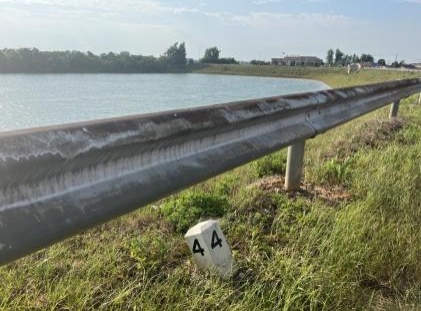普奇应邀某区某垸进行河堤坝体渗漏探测案例